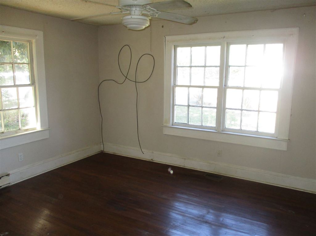 33 Spring Street Pelzer, SC 29669 - Photo 16 of 18