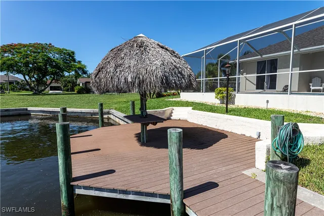 a view of a house and outdoor space