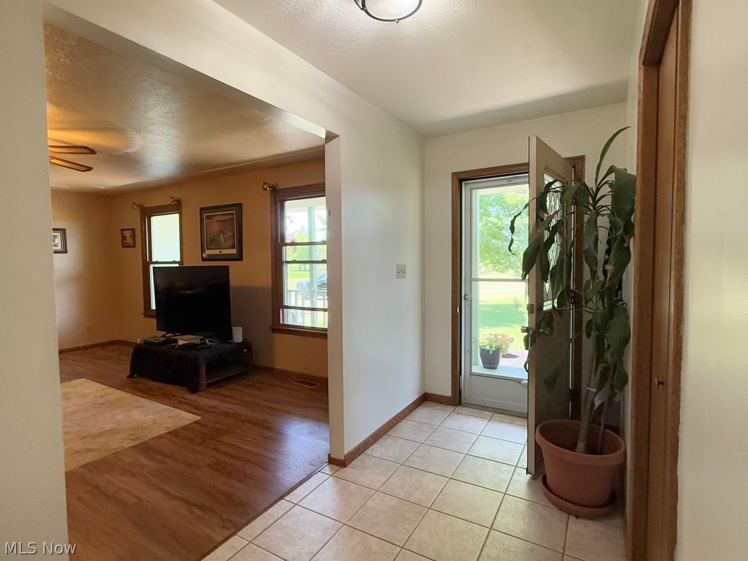 28509 Hawley Road Sullivan, OH 44880 - Photo 4 of 45