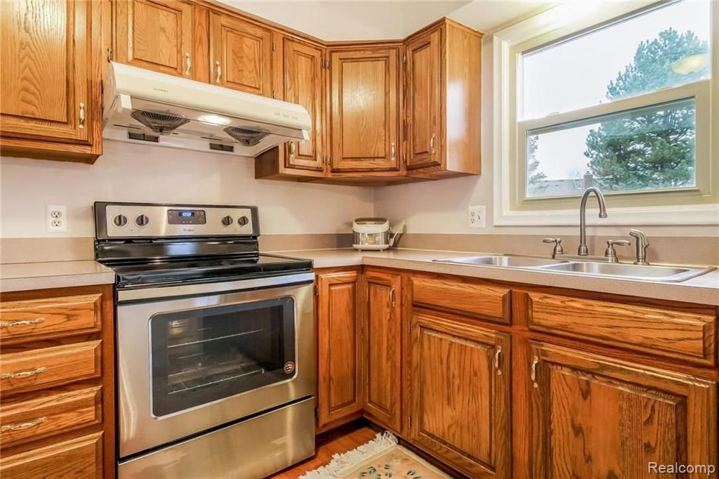 3353 Palm Aire Court Rochester Hills, MI 48309 - Photo 19 of 43