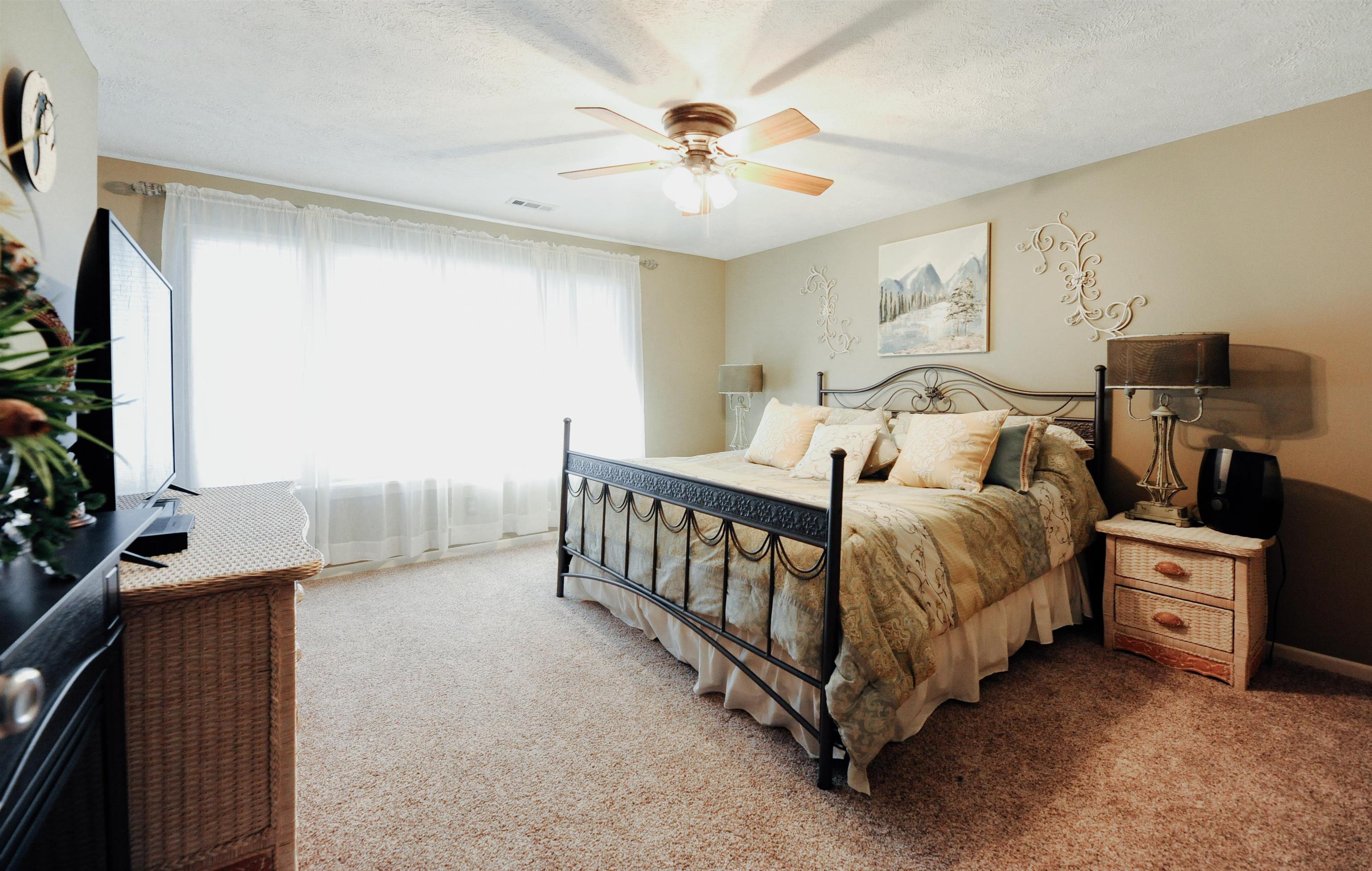 11255 East Fort Road, Unit H1 Suttons Bay, MI 49682 - Photo 33 of 49