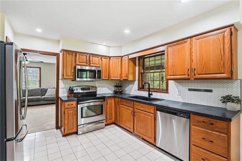 143 West Cruikshank Road Butler, PA 16002 - Photo 12 of 41