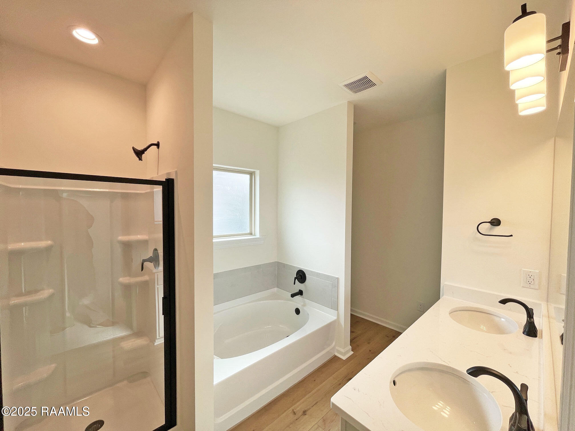 106 Dawson Maurice, LA 70555 - Photo 13 of 15 PRIMARY BATH