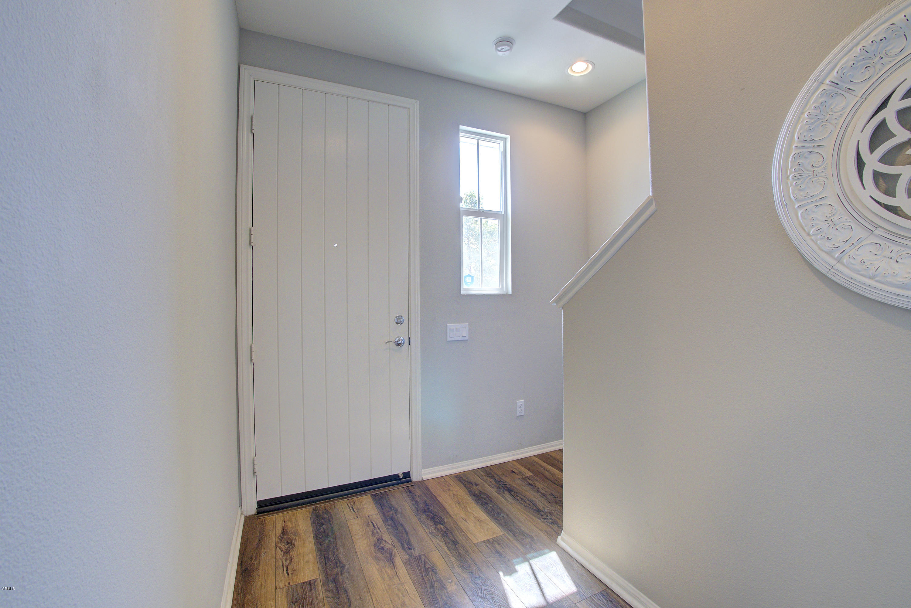 178 Prairie Street Camarillo, CA 93010 - Photo 36 of 74 a view of entryway with wooden floor
