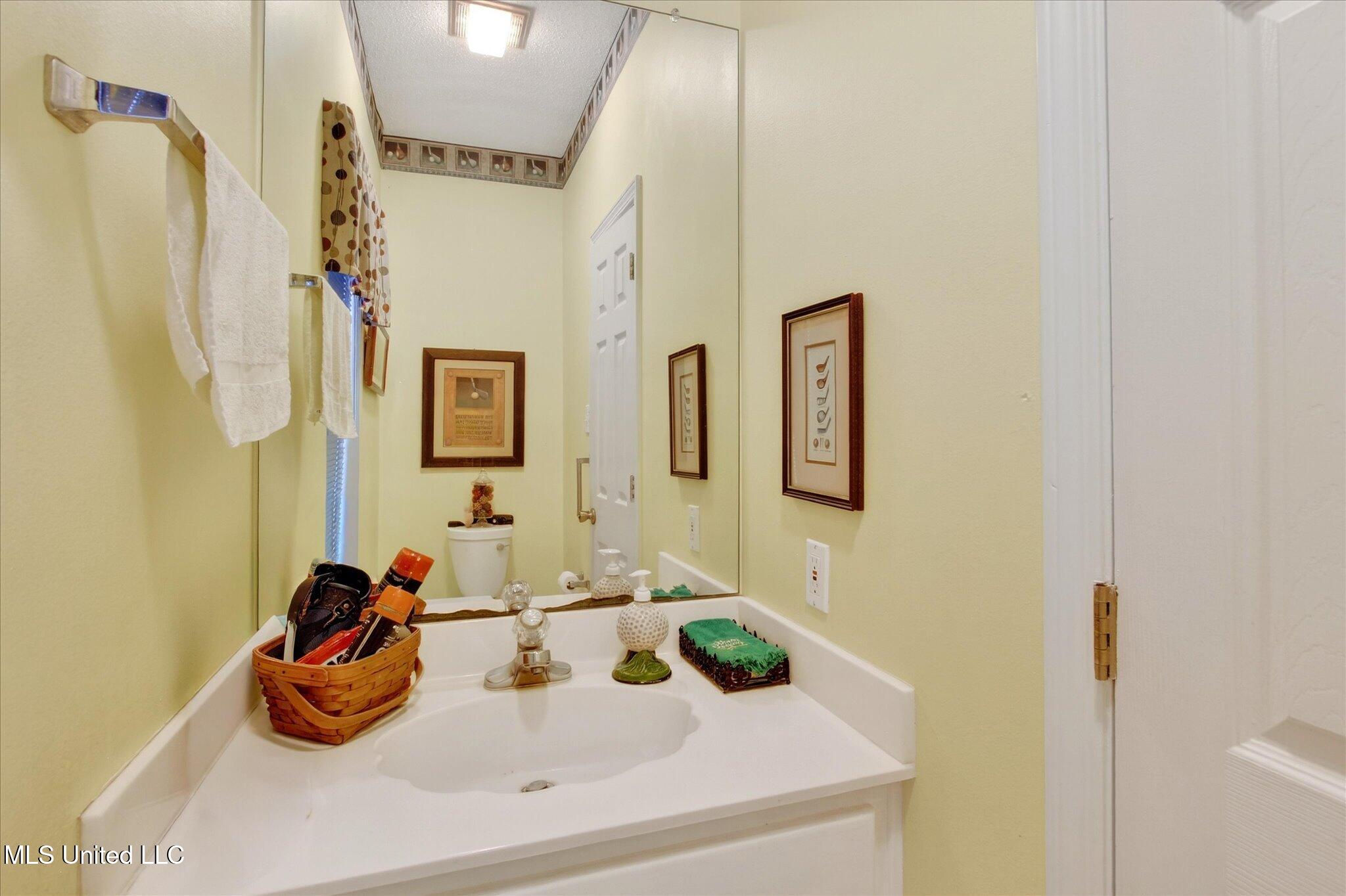 8824 Kipapa Way Diamondhead, MS 39525 - Photo 30 of 44 35-035