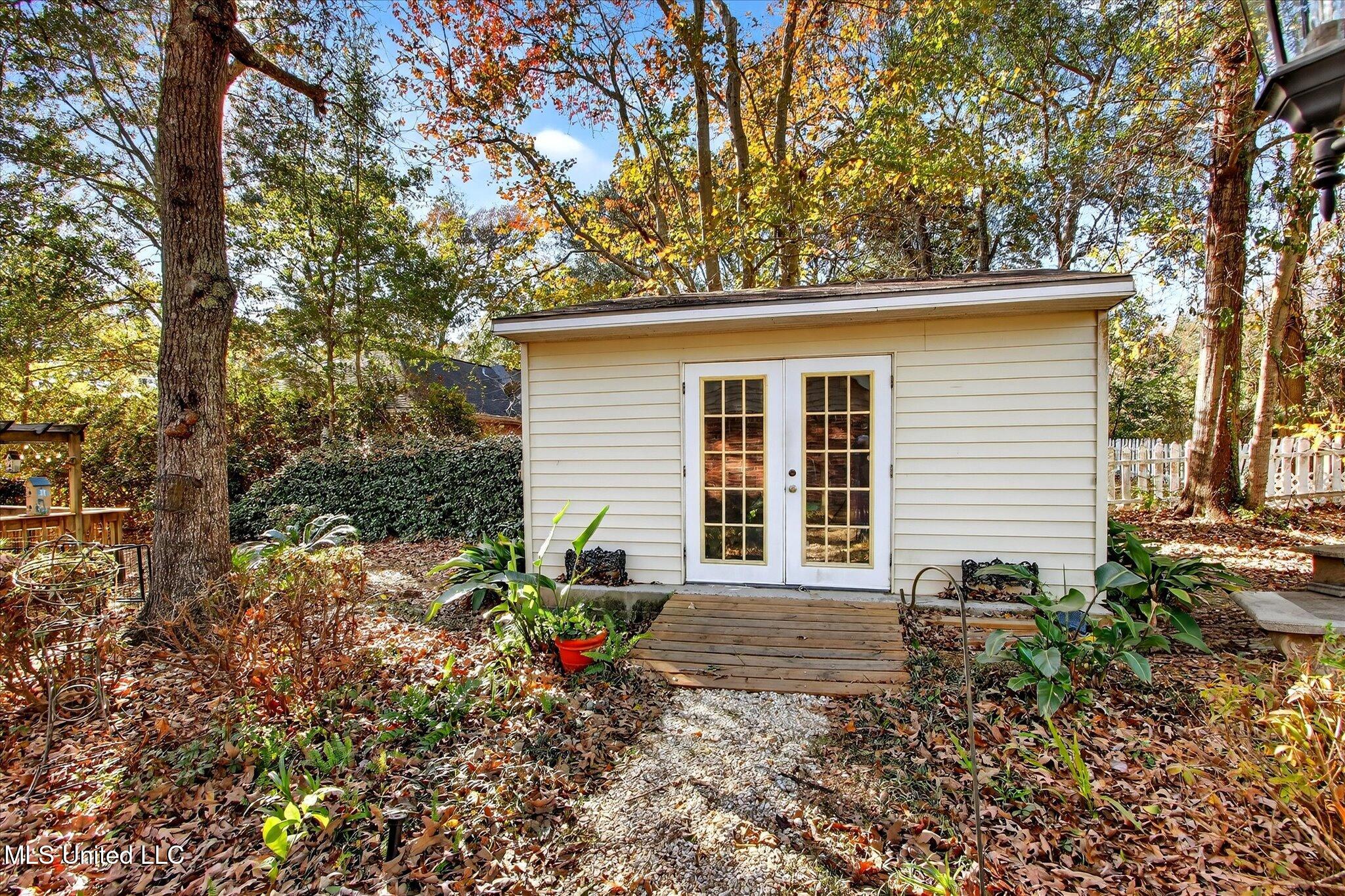 8824 Kipapa Way Diamondhead, MS 39525 - Photo 37 of 44 42-042