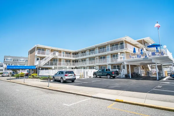 $474,900 | 8401 Atlantic Avenue, Unit 210, Wildwood Crest, NJ 08260