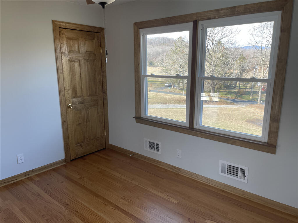 5289 Forge Road Glasgow, VA 24555 - Photo 23 of 42 180770img_0535_180770_S