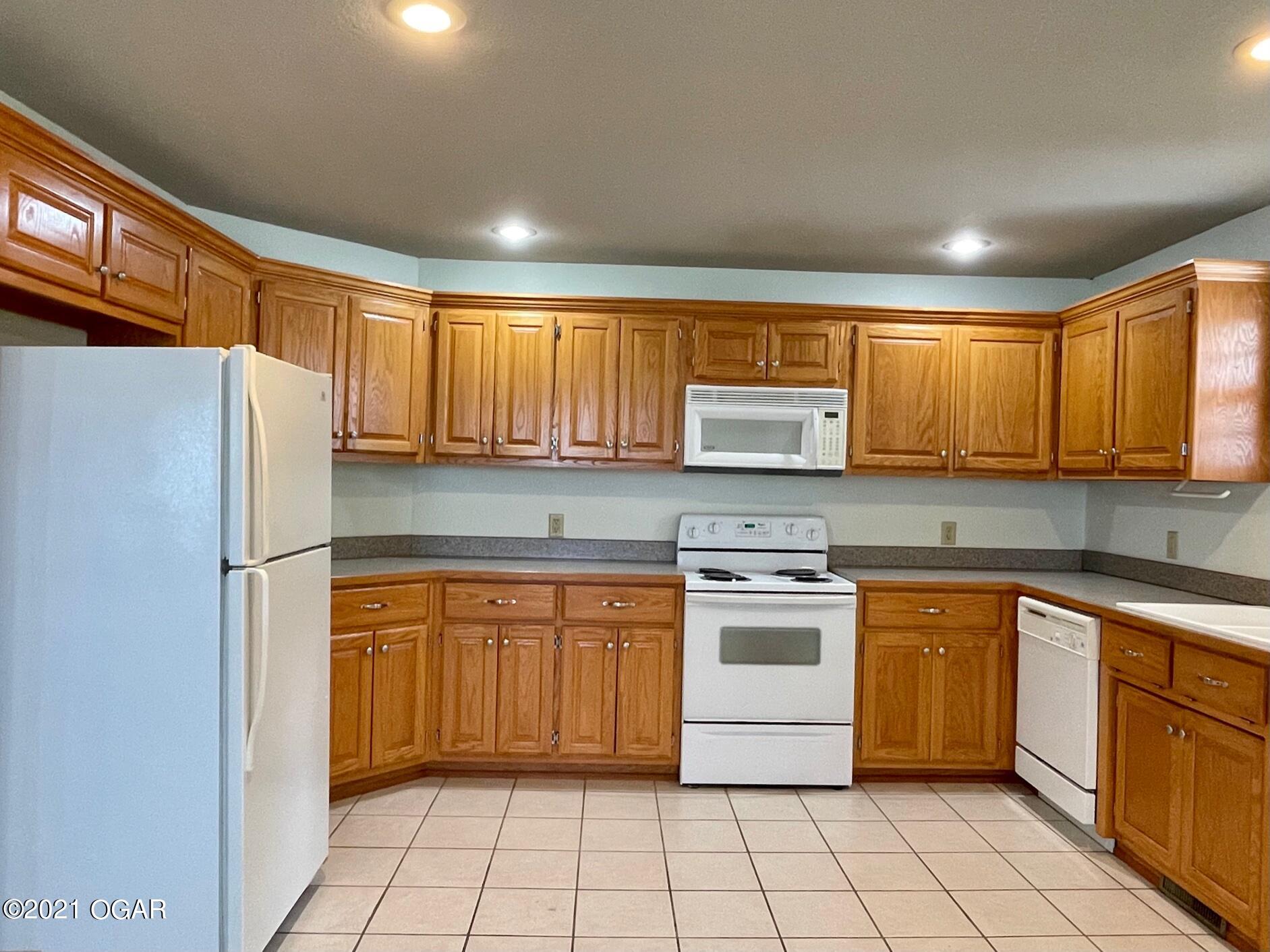 1201 South Gate Road Carl Junction, MO 64834 - Photo 4 of 16 Gallery Image 4