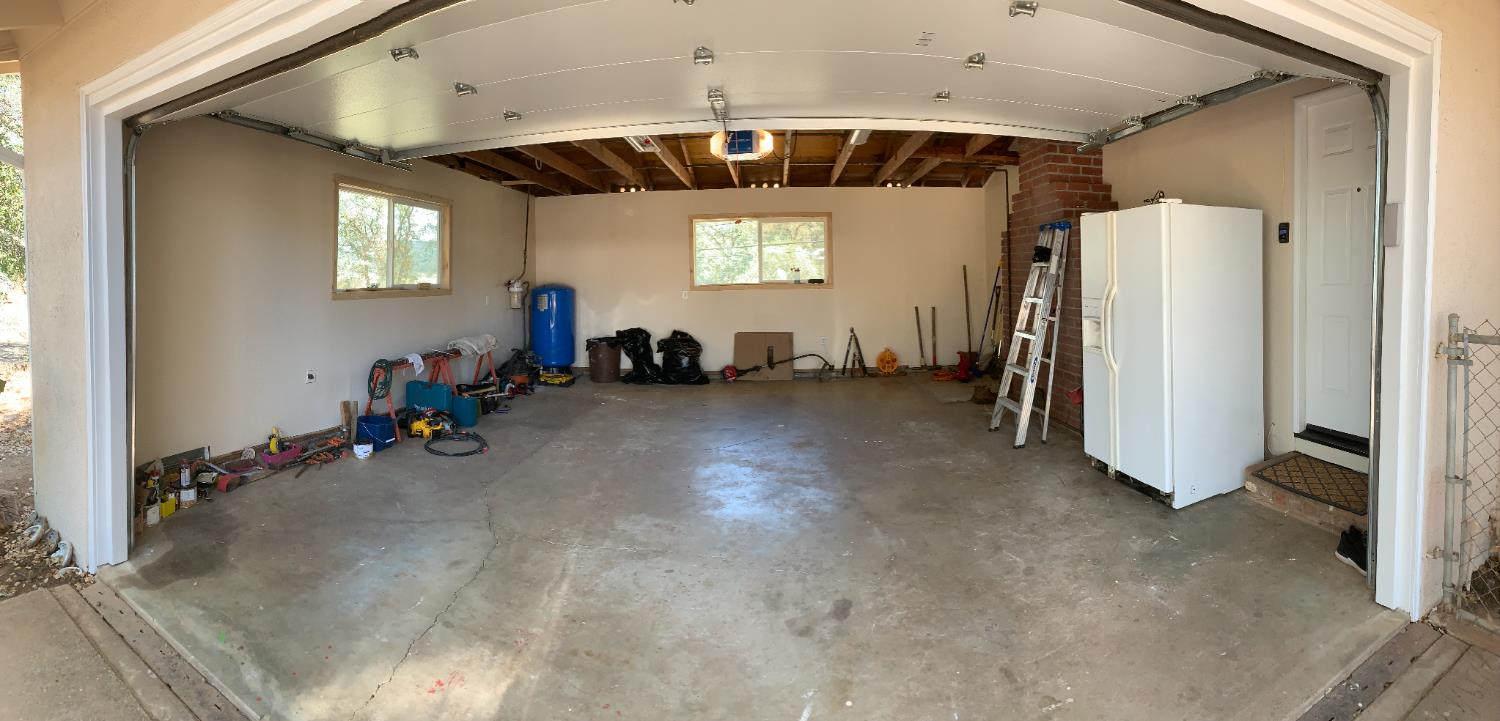 11592 Peoria Road Browns Valley, CA 95918 - Photo 31 of 49 a view of a room with gym equipment