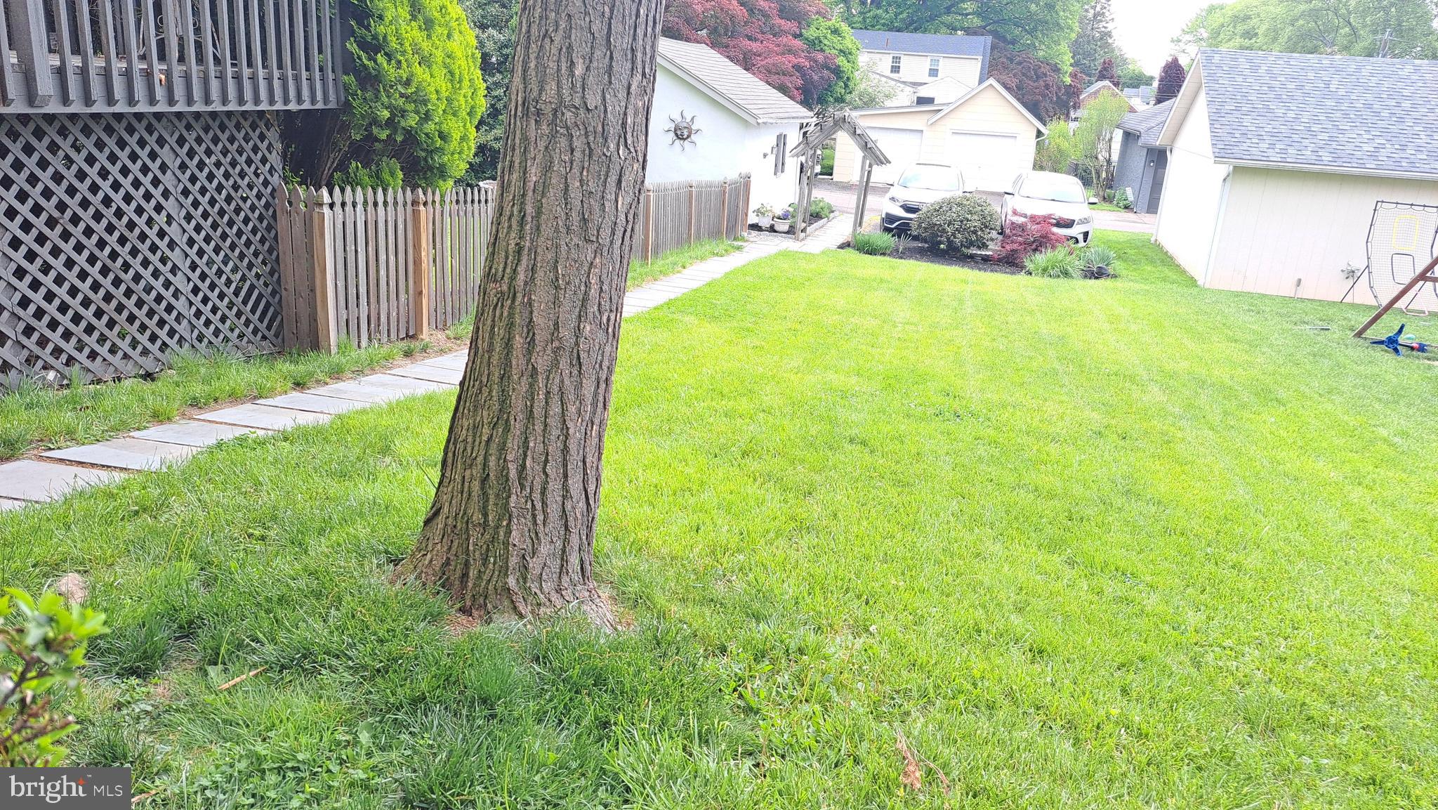 715 North Easton Road Glenside, PA 19038 - Photo 57 of 59 a view of backyard with a garden and plants