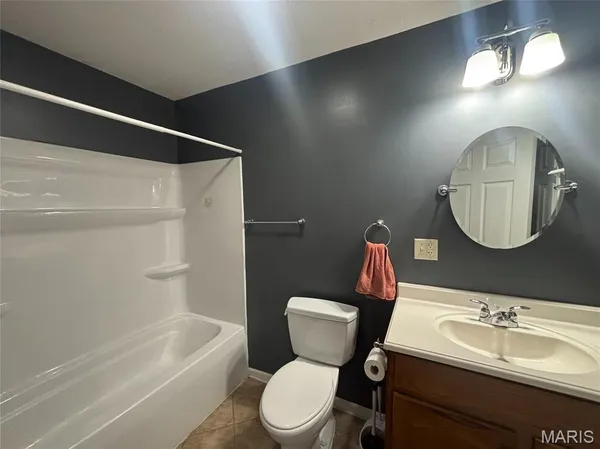 $169,000 | 406 Riverside Street, Hannibal, MO 63401