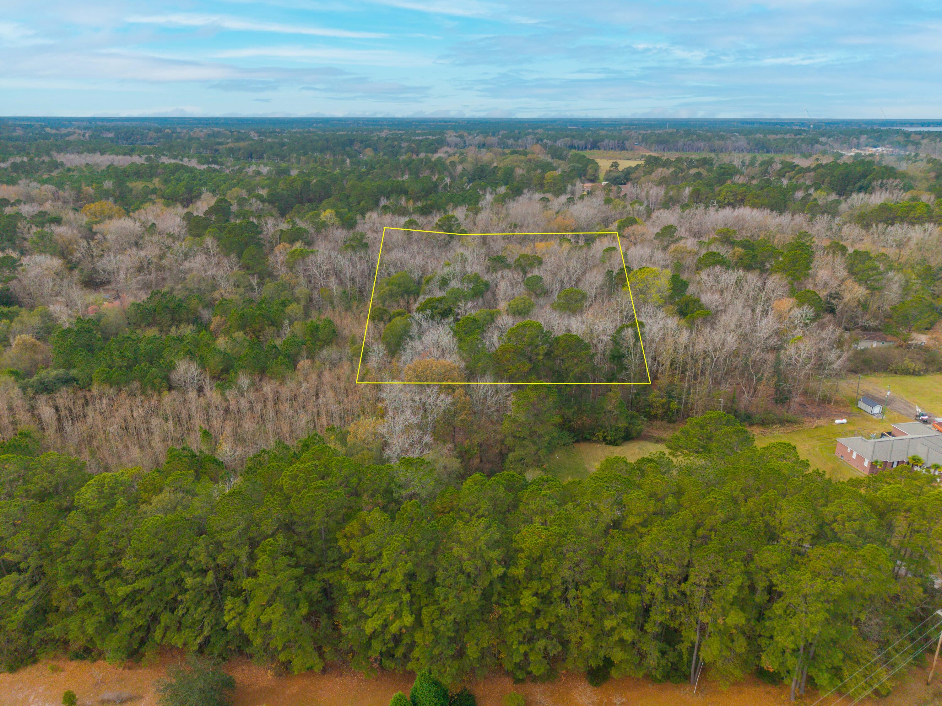263 Haynesville Extension Moncks Corner, SC 29461 - Photo 16 of 26 DJI_20251201110739_0054_D-Edit