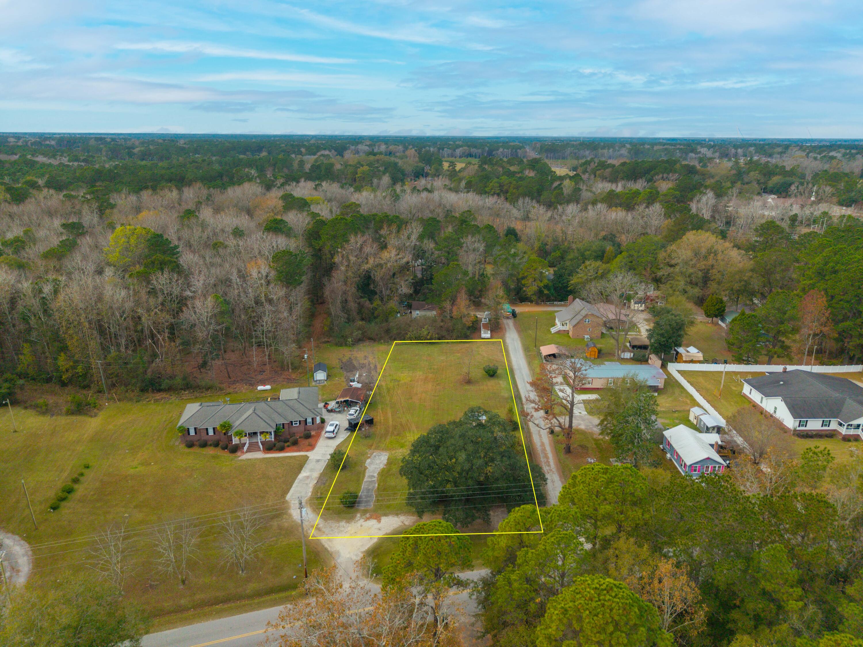 263 Haynesville Extension Moncks Corner, SC 29461 - Photo 4 of 26 DJI_20251201110250_0041_D-Edit