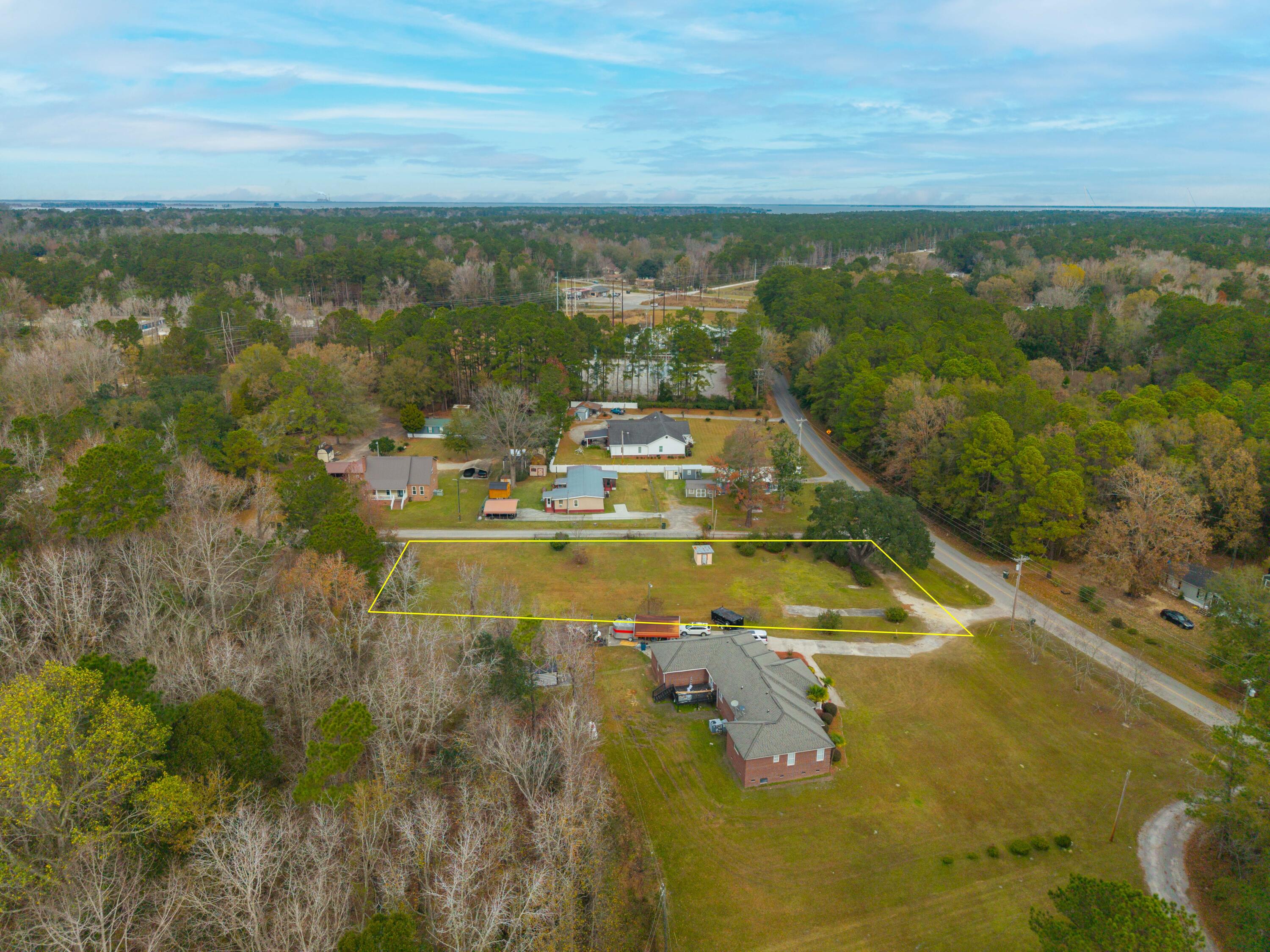 263 Haynesville Extension Moncks Corner, SC 29461 - Photo 9 of 26 DJI_20251201110410_0047_D-Edit