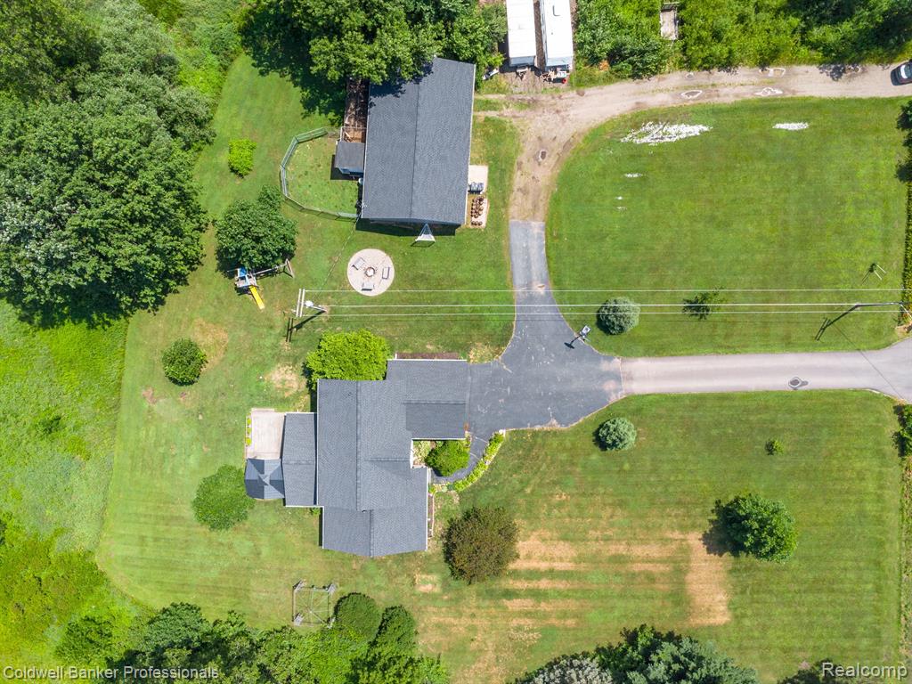 382 Angle Road Lapeer, MI 48446 - Photo 56 of 61