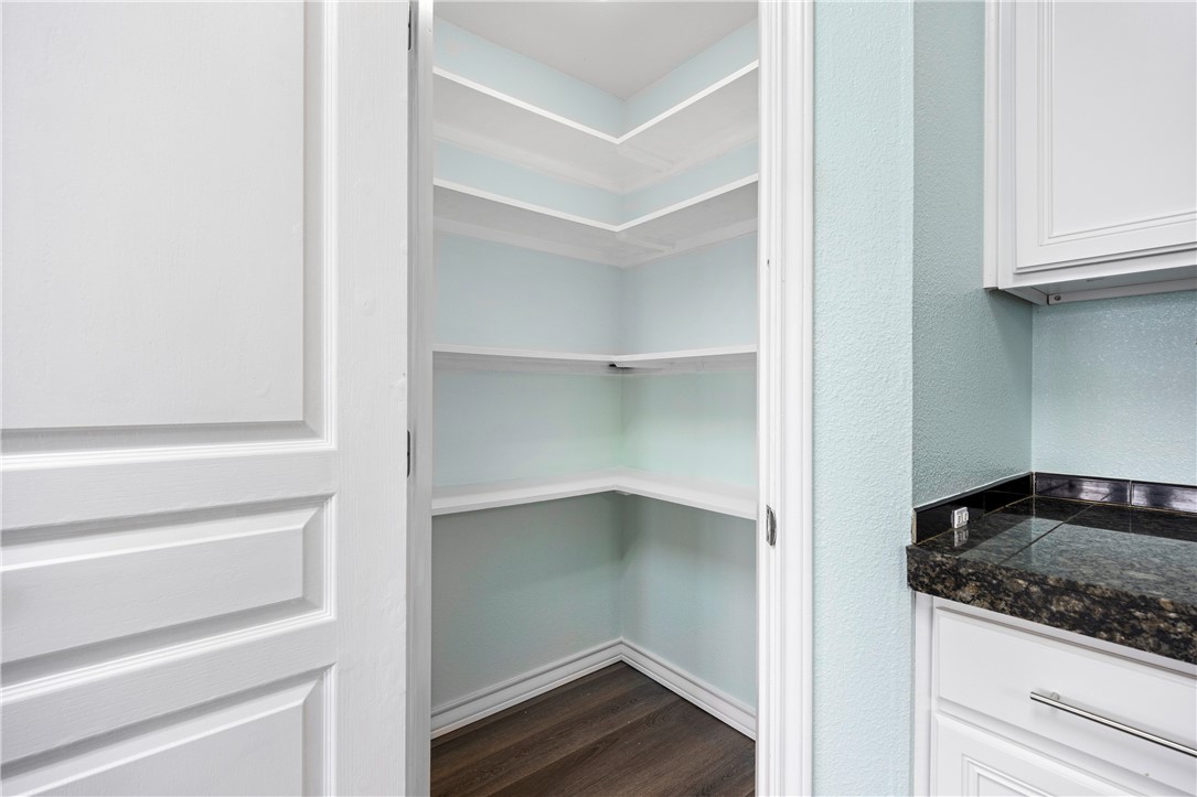 4033 Laguna Shores Road Corpus Christi, TX 78418 - Photo 9 of 30