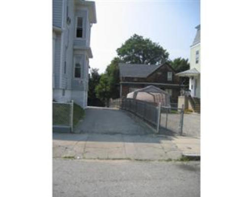 183 Whipple Street Fall River, MA 02721 - Photo 3 of 8