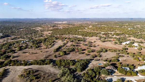 $1,472,000 | 525 Outlook Drive, Wimberley, TX 78676