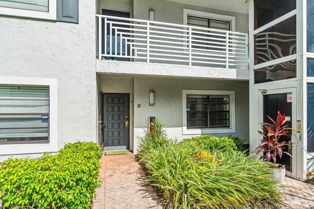 $69,900 | 34 Southport Lane, Unit E, Boynton Beach, FL 33436