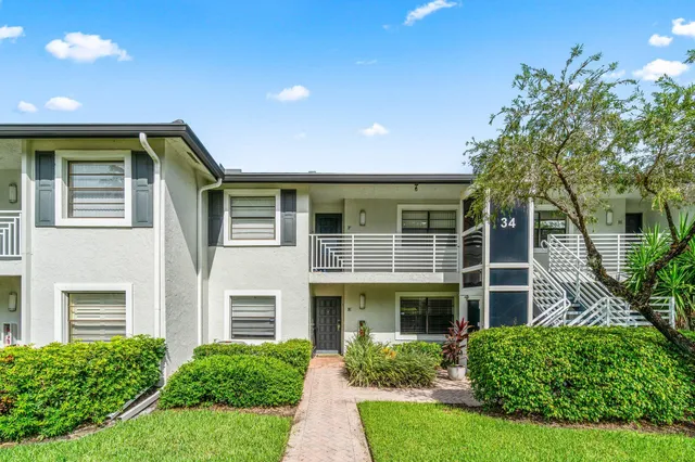 $69,900 | 34 Southport Lane, Unit E, Boynton Beach, FL 33436