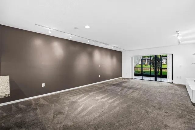 $69,900 | 34 Southport Lane, Unit E, Boynton Beach, FL 33436