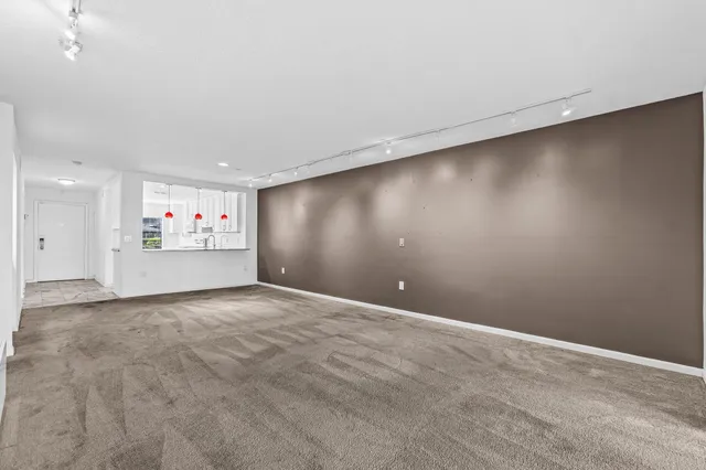 $69,900 | 34 Southport Lane, Unit E, Boynton Beach, FL 33436