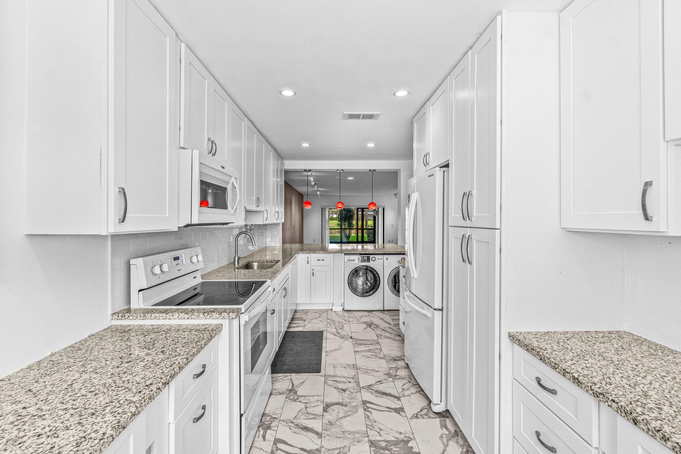 34 Southport Lane, Unit E Boynton Beach, FL 33436 - Photo 22 of 55 013-34SouthportLane-E-BoyntonBeach-FL-33