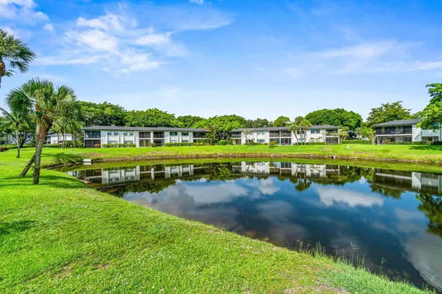 $69,900 | 34 Southport Lane, Unit E, Boynton Beach, FL 33436