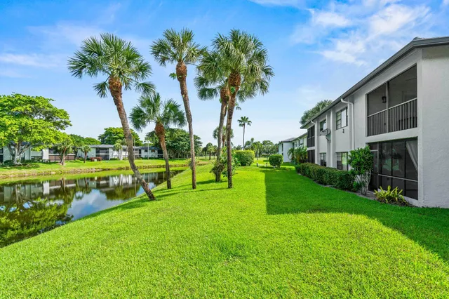 $69,900 | 34 Southport Lane, Unit E, Boynton Beach, FL 33436