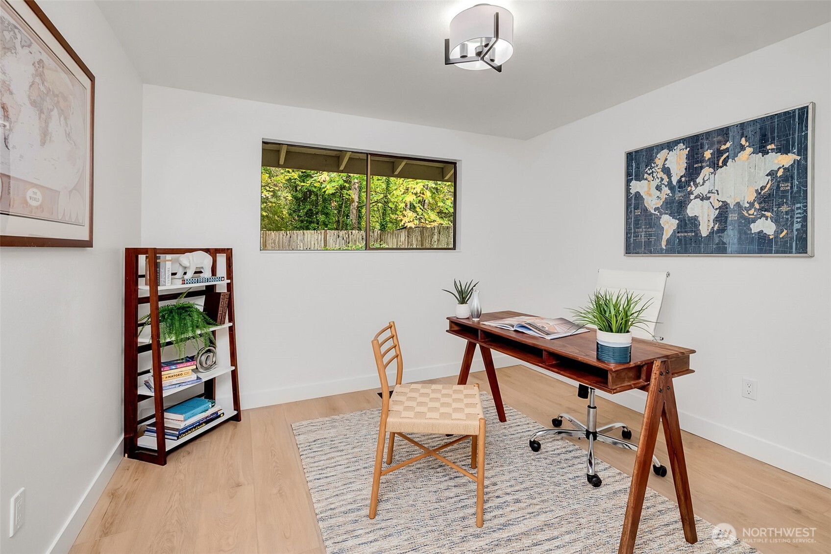 16123 Southeast 146th Place Renton, WA 98059 - Photo 34 of 40 a workspace with furniture and window