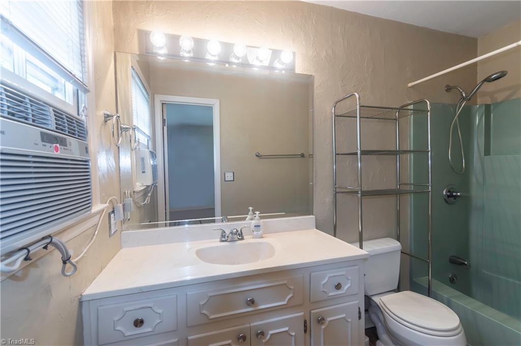289 Reeves Mill Road Mount Airy, NC 27030 - Photo 26 of 50 Primary bathroom
