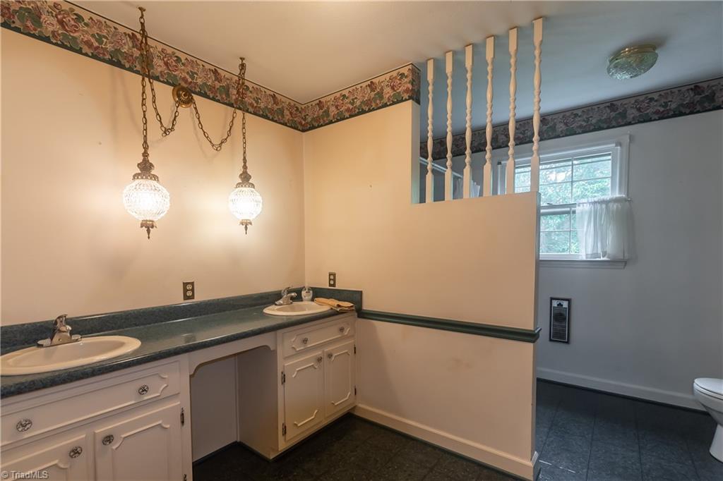 289 Reeves Mill Road Mount Airy, NC 27030 - Photo 29 of 50 Hall bathroom