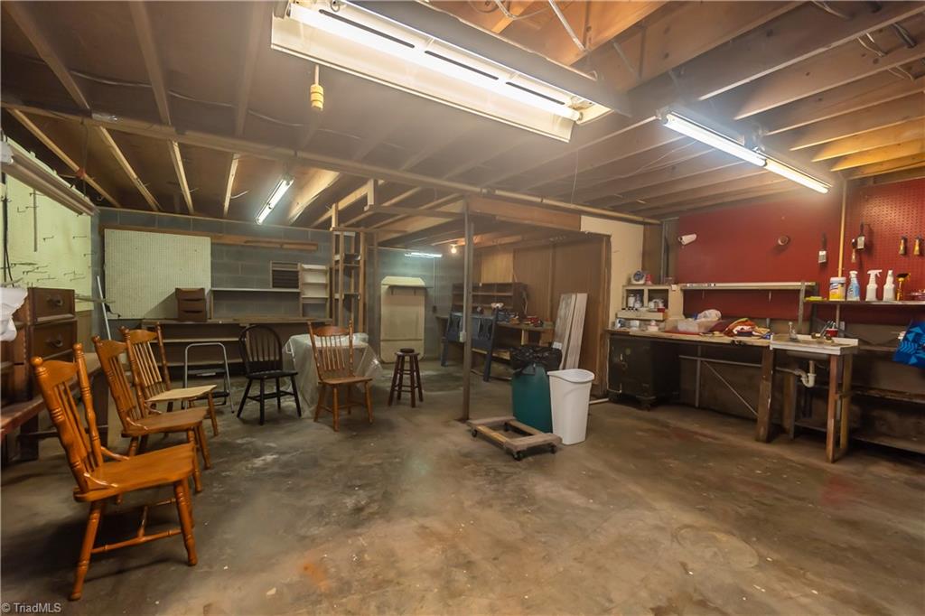 289 Reeves Mill Road Mount Airy, NC 27030 - Photo 37 of 50 Large workshop