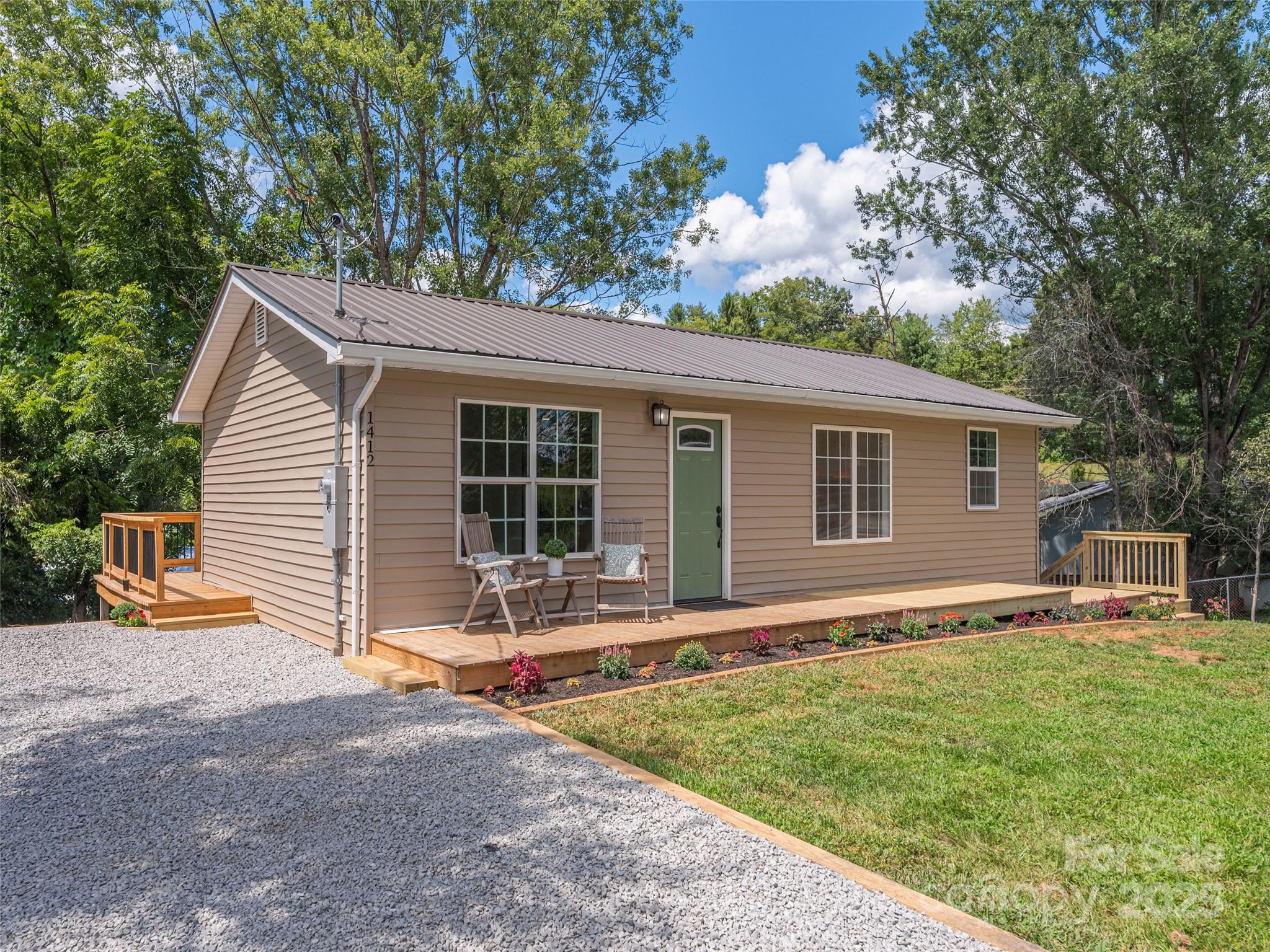 1412 Dutch Cove Road Canton, NC 28716 - Photo 2 of 26 Gallery Image 2