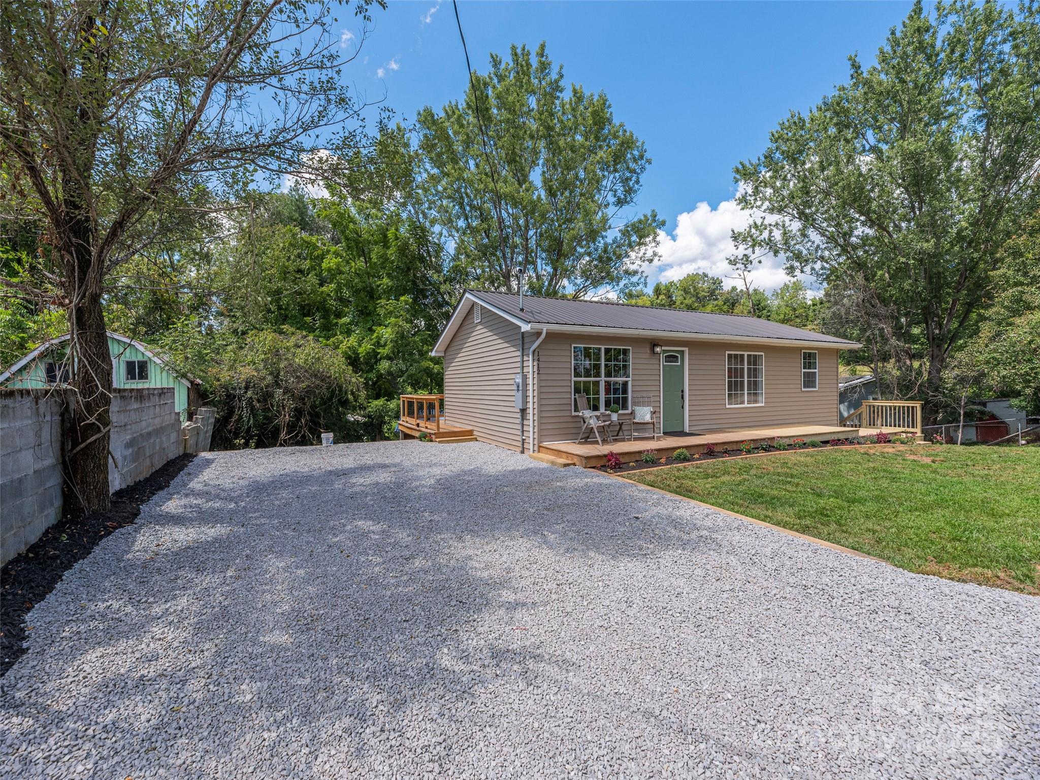 1412 Dutch Cove Road Canton, NC 28716 - Photo 25 of 26 Gallery Image 25