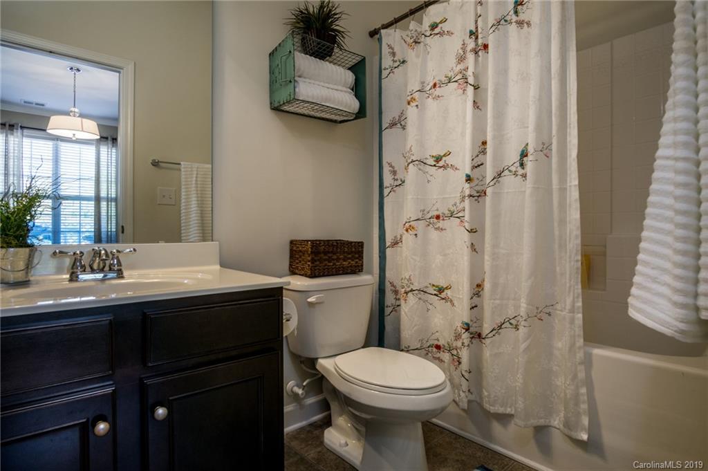 5065 Gladiola Way Tega Cay, SC 29708 - Photo 12 of 31 Gallery Image 12
