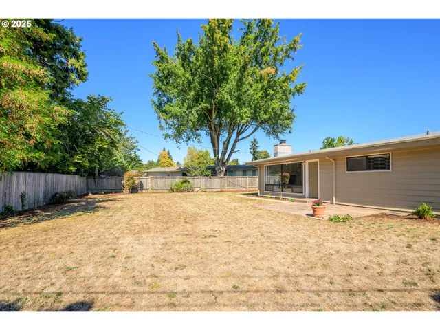 $499,000 | 1632 Larkspur Loop, Eugene, OR 97401