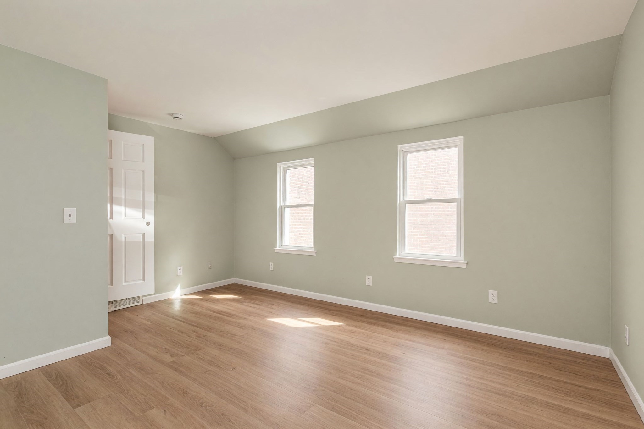 76 Roberts Road Bridgewater, MA 02324 - Photo 11 of 26 Gallery Image 11