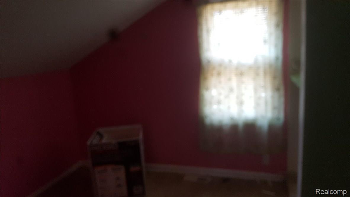 7084 Toepfer Road Warren, MI 48091 - Photo 12 of 15 20170721_125329.jpg