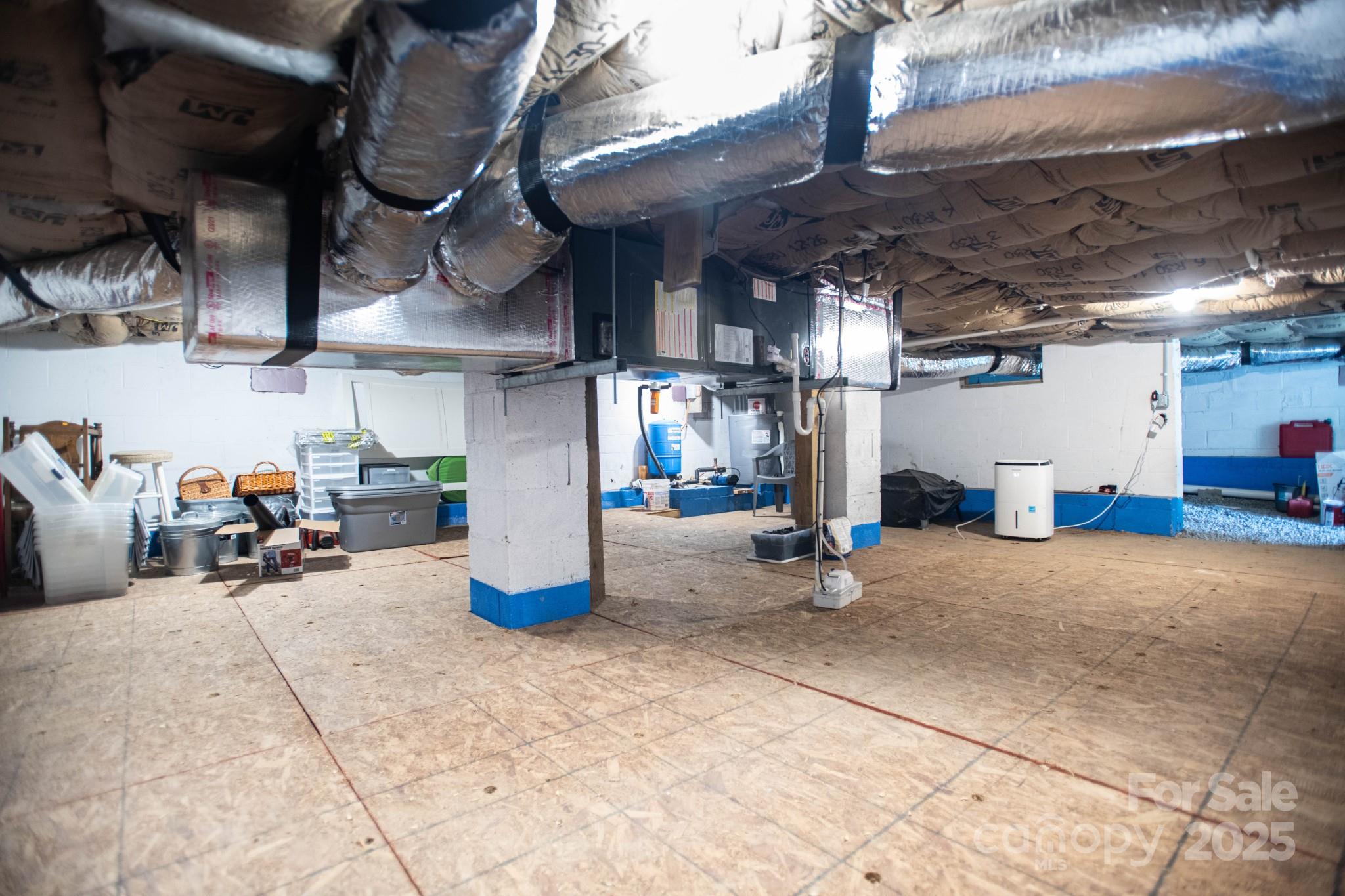 660 Pace Road Hendersonville, NC 28792 - Photo 29 of 31 a view of a garage with parked cars