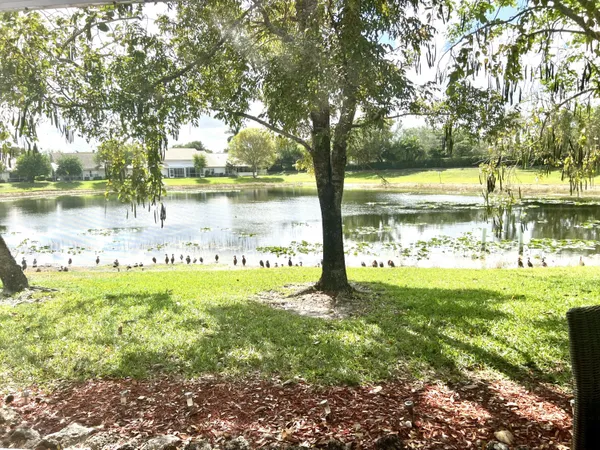 $3,500 | 10614 Lake Shore Drive, Wellington, FL 33414