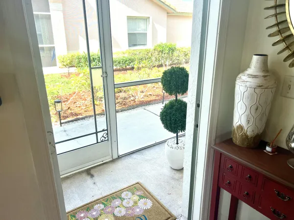 $3,500 | 10614 Lake Shore Drive, Wellington, FL 33414