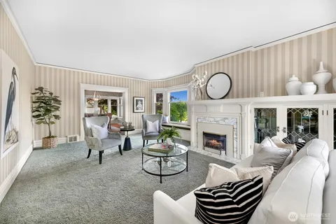 $1,150,000 | 2234 Main Street, Ferndale, WA 98248