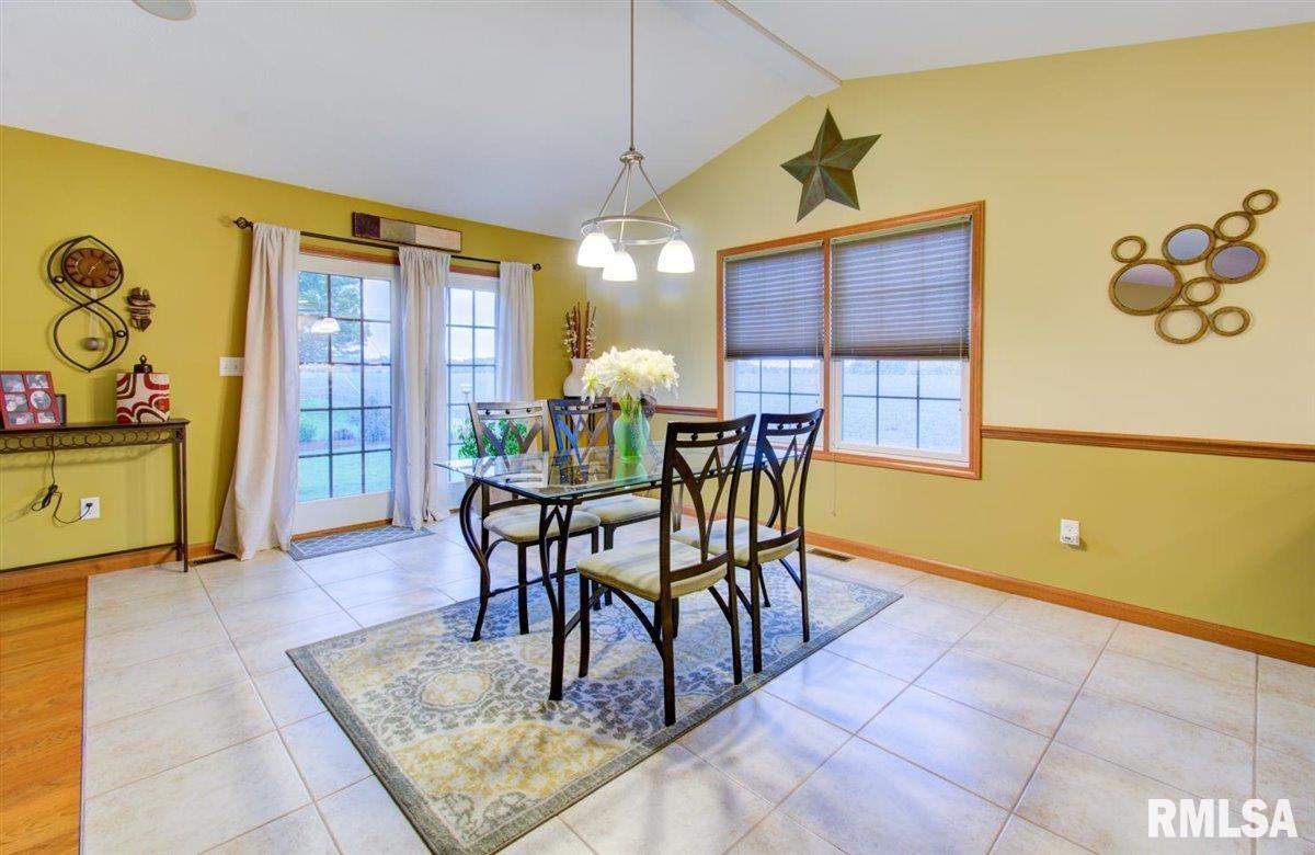 3616 St Anne's Drive Springfield, IL 62712 - Photo 7 of 42 Gallery Image 7