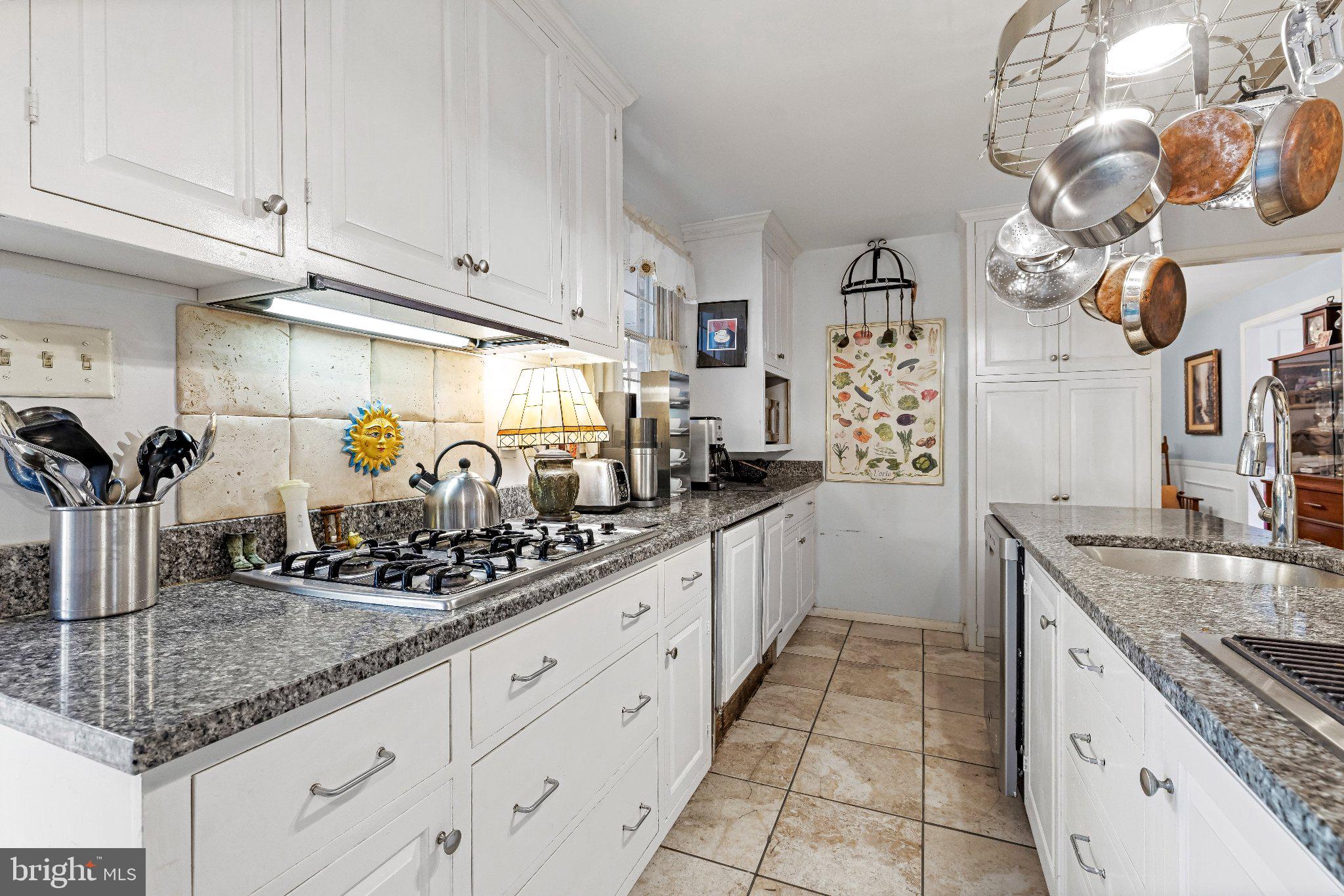 2114 Pot Spring Road Lutherville-Timonium, MD 21093 - Photo 14 of 49 Gorgeous granite counters