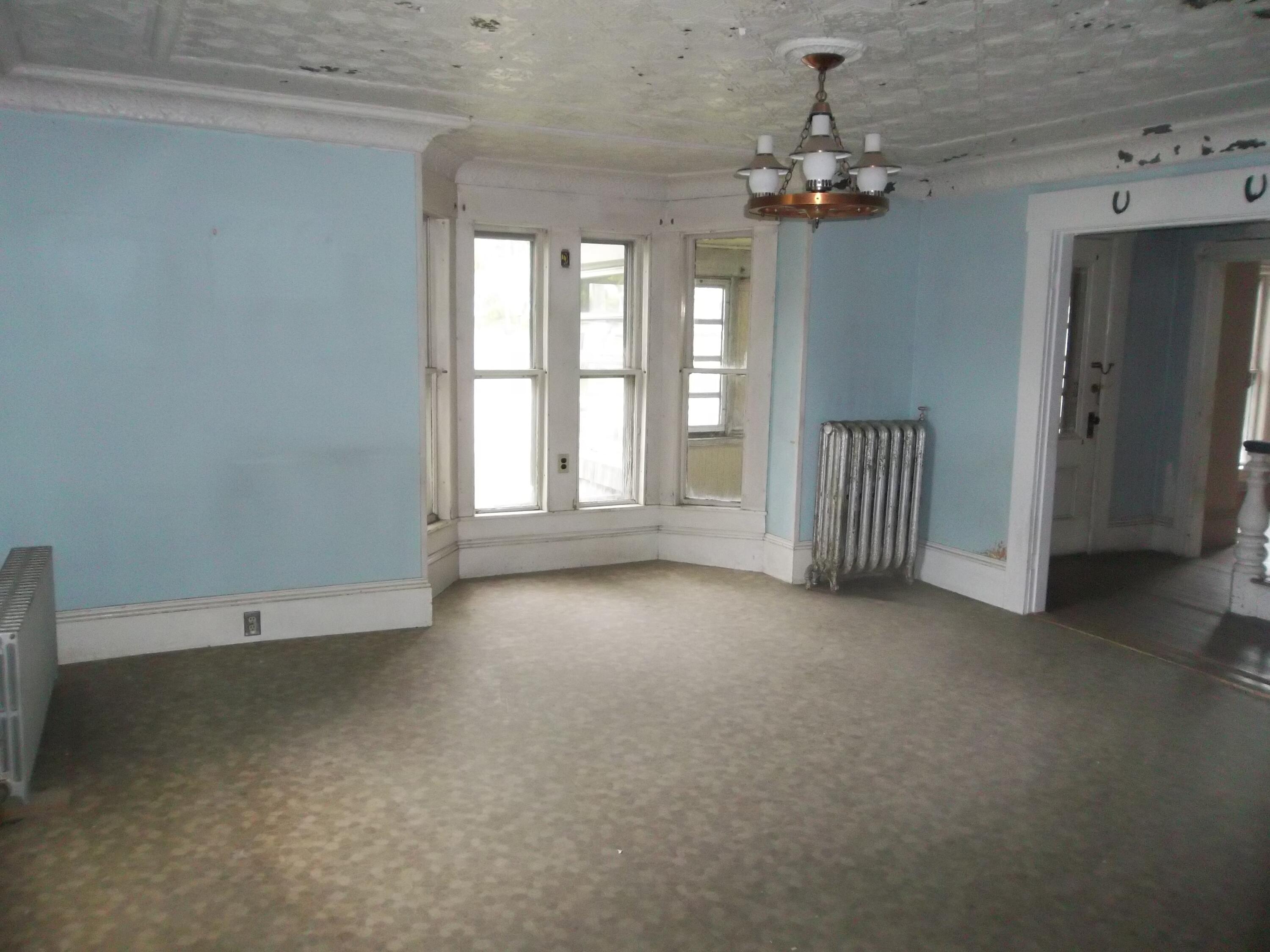 495 North Street Calais, ME 04619 - Photo 11 of 25 100_0699