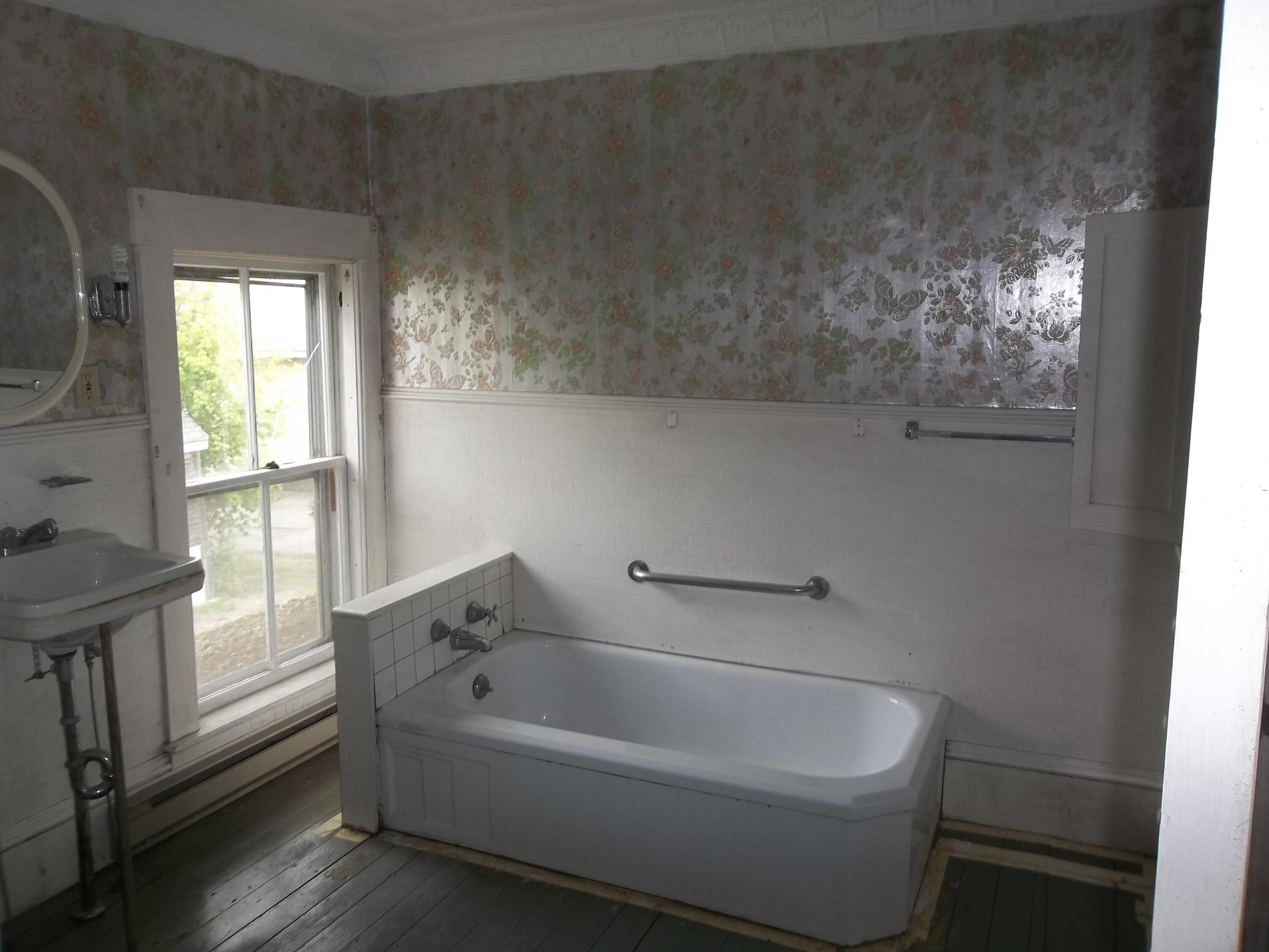 495 North Street Calais, ME 04619 - Photo 19 of 25 100_0707
