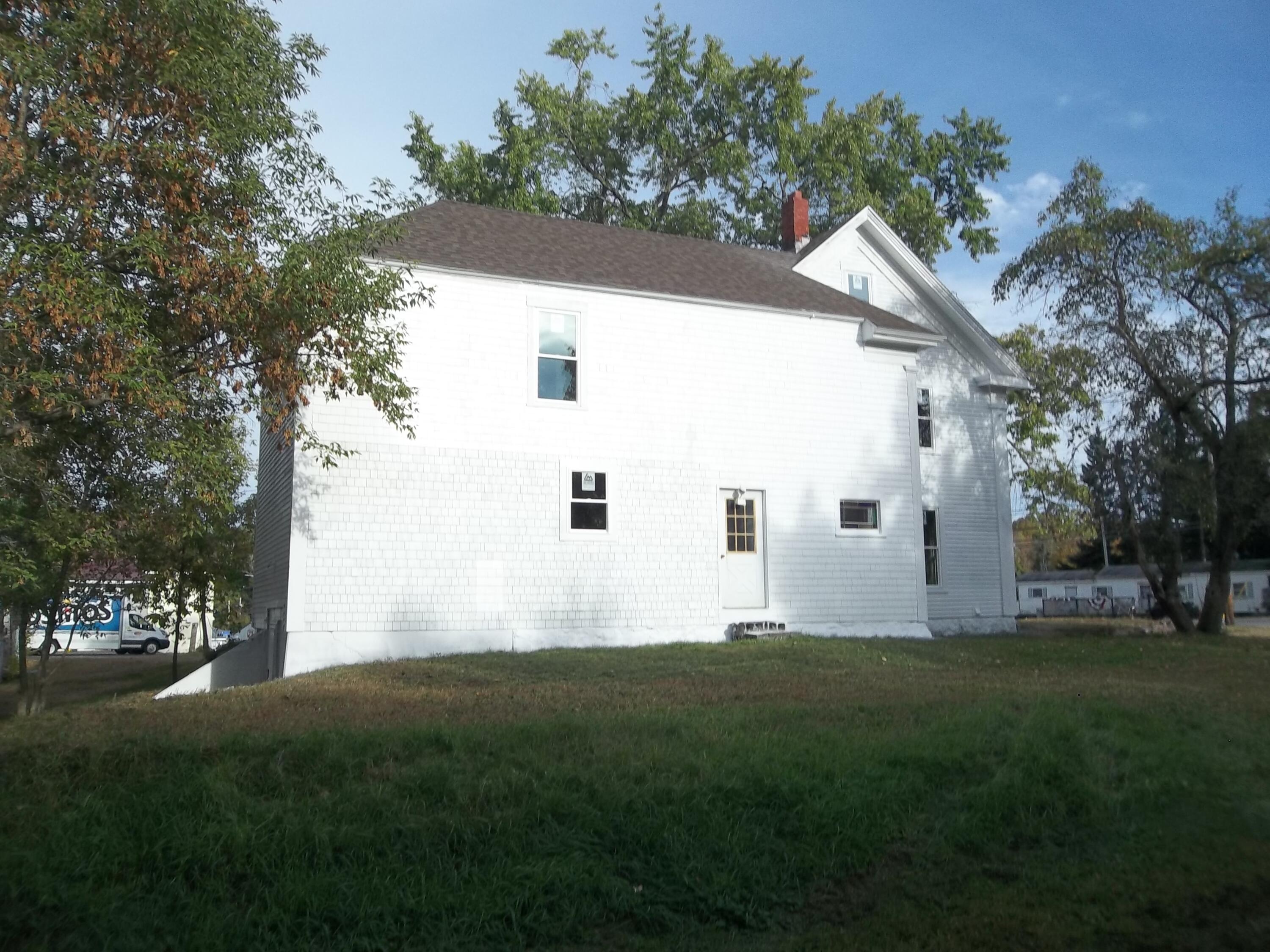 495 North Street Calais, ME 04619 - Photo 5 of 25 100_1616
