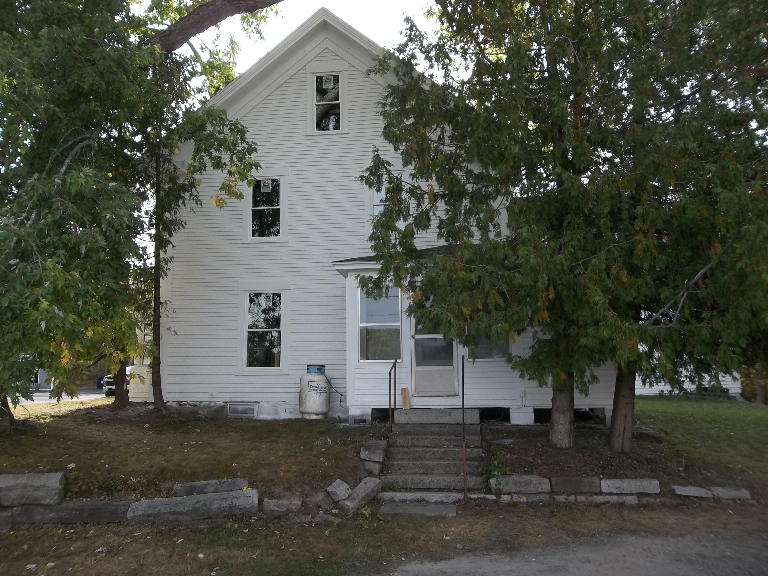 495 North Street Calais, ME 04619 - Photo 9 of 25 100_1620